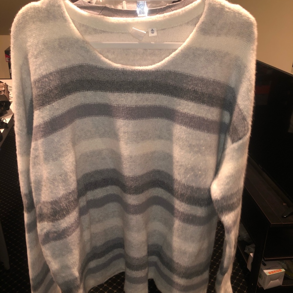 Gap Sweater